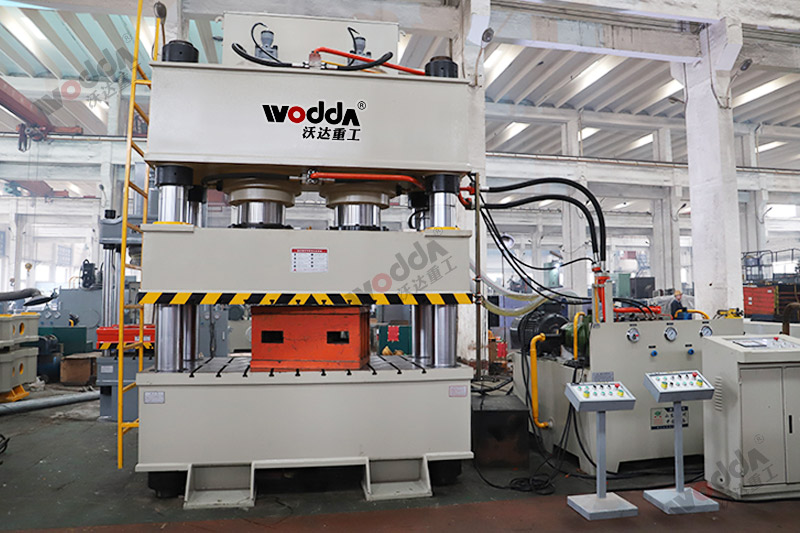 800噸復(fù)合材料汽車配件液壓機